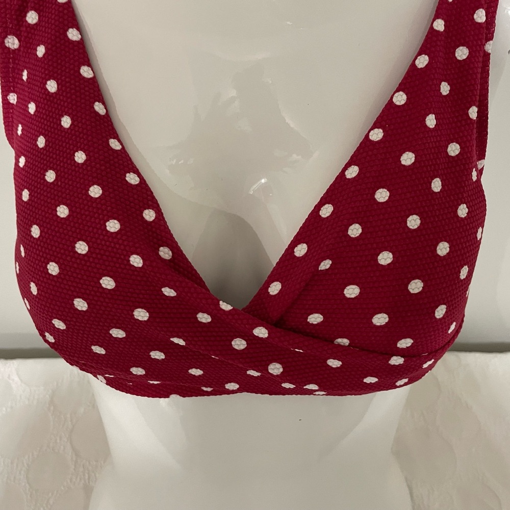 🍭 3/$10 Liz Claiborne Polka Dot Swim Top M